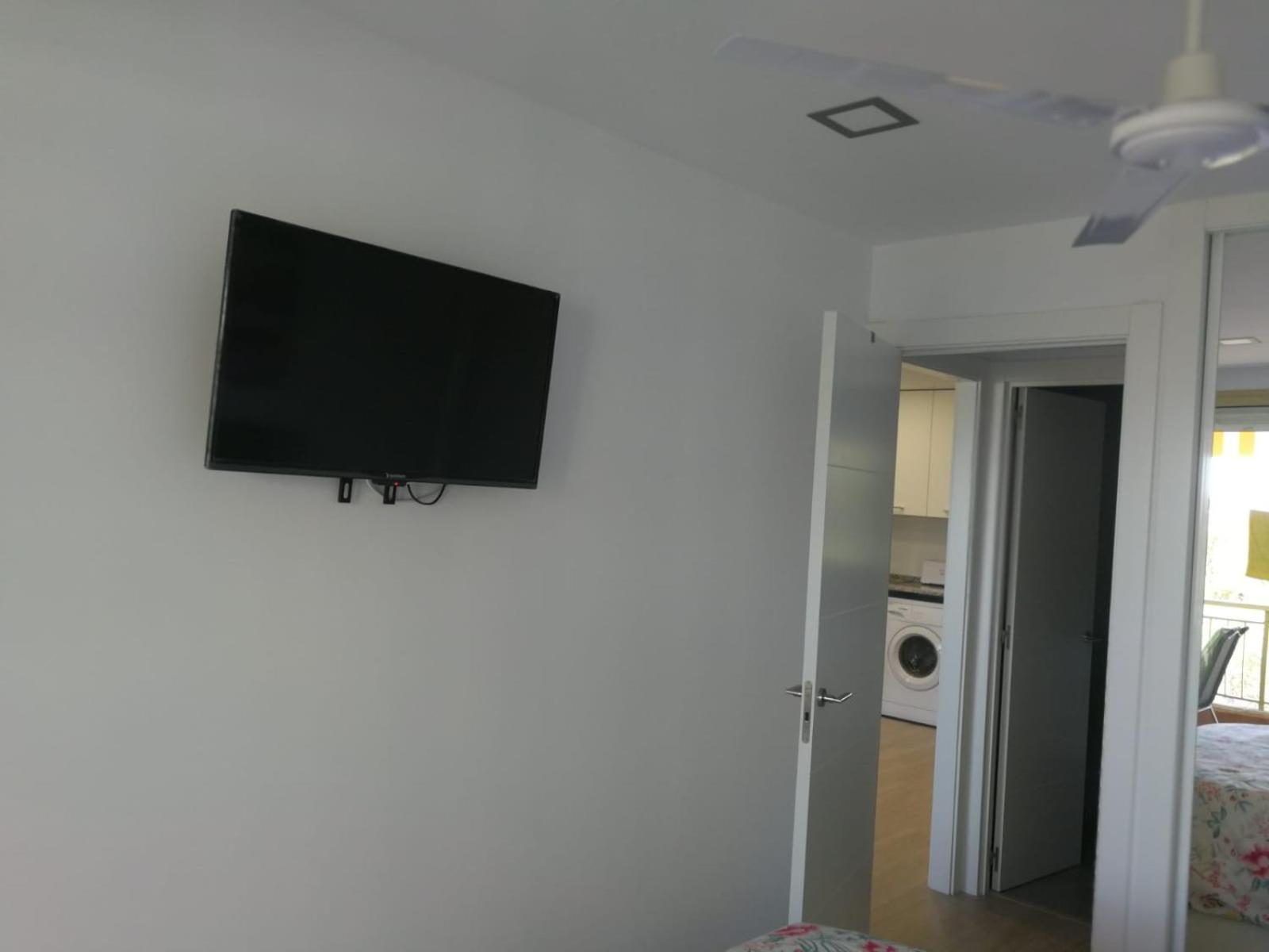 La Moderna Apartament Салоу Экстерьер фото